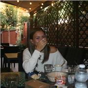 frequento l’accademia di Belle arti, prima il liceo artistico. posso insegnare a bimbi dalle elementari fino alle prime superiori